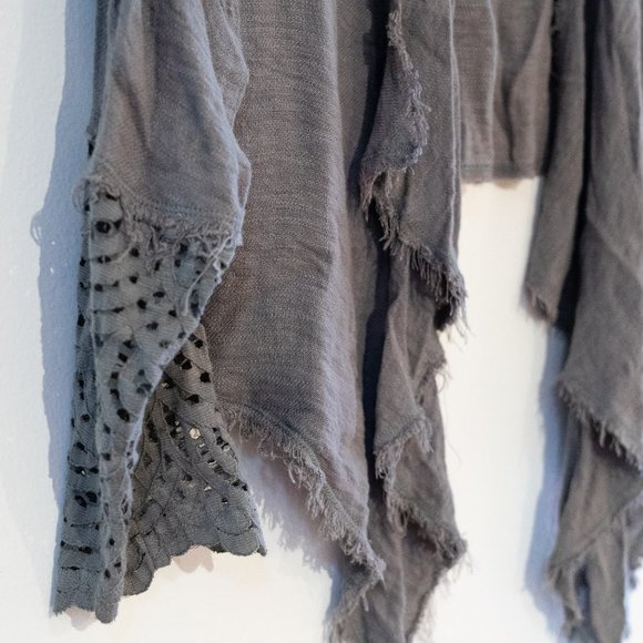 🐦 $5 bundle with any other item! Knox Rose Jacket - Picture 3 of 3